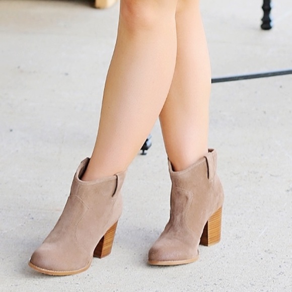 Cream Genuine Suede Western Chunky Heel Ankle Boot - Picture 2 of 8